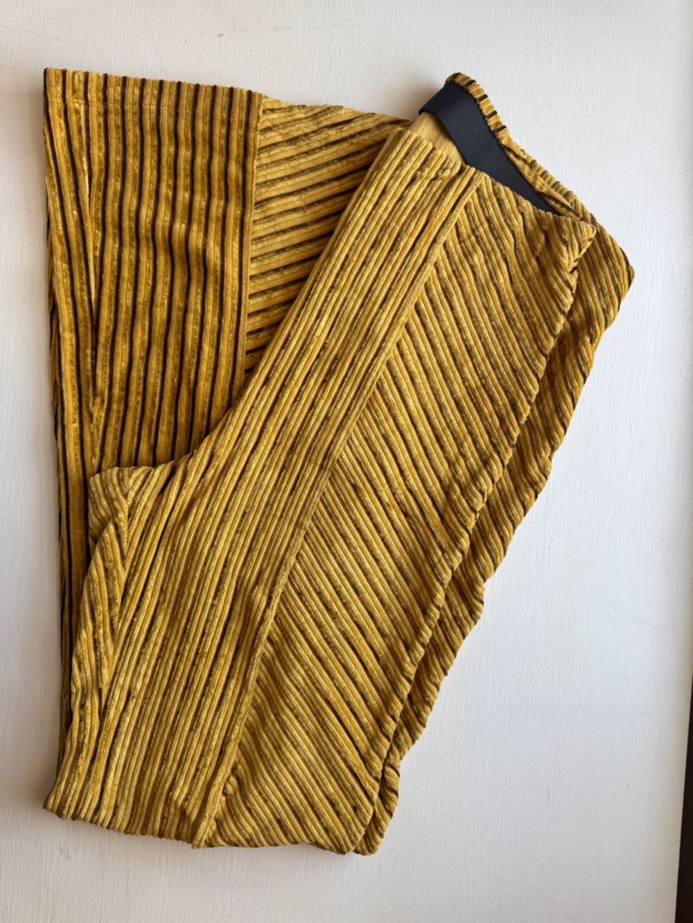 Free People Golden, Wide Leg Velvet Leggings Size Large - Picture 3 of 6